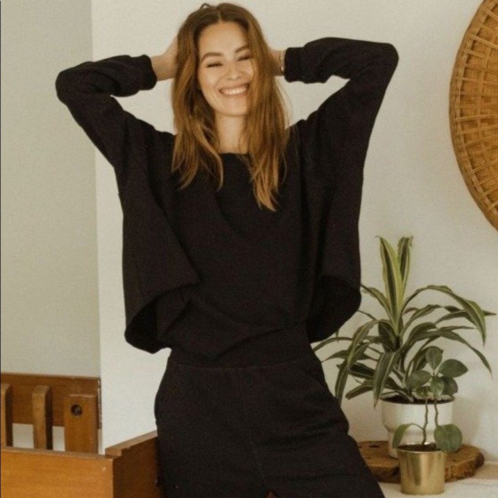 EUC Jackson Rowe Yucca top in black